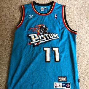 Retro Adidas Detroit Pistons hand stitched Jersey